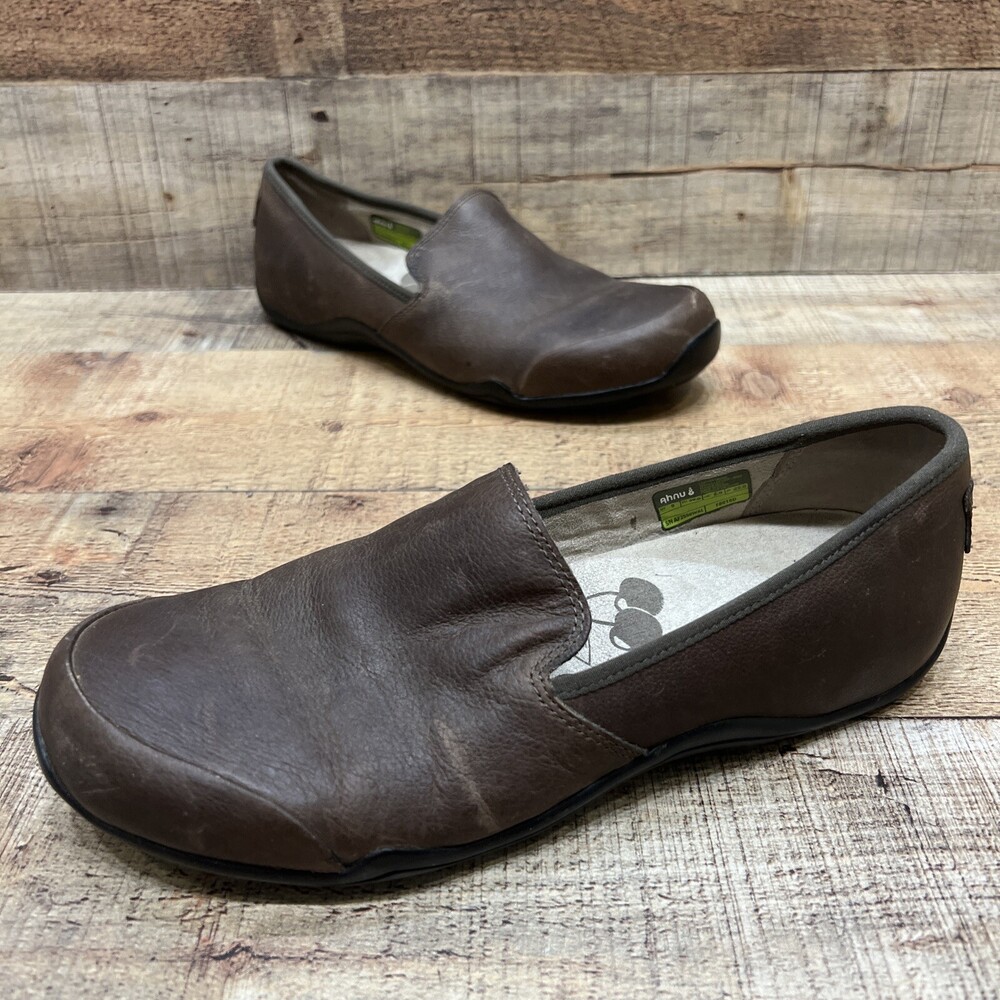 Ahnu Pro Womens Brown Leather Oil/slip Resistant Soles Slip On Work shoes Size 8